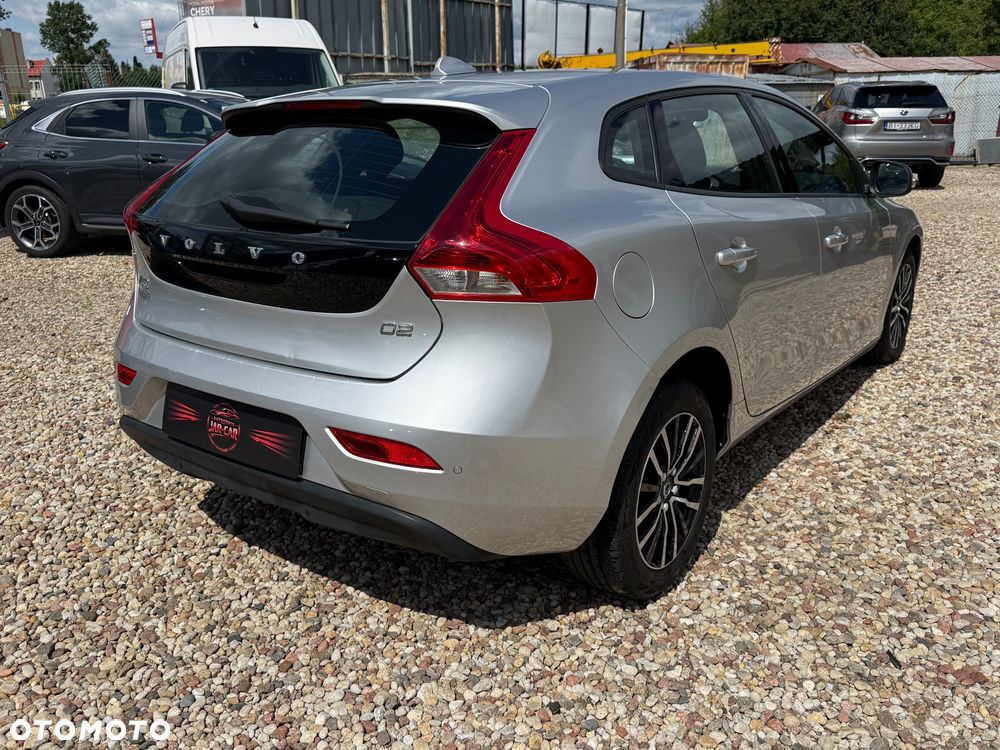 Volvo V40 D2 Kinetic - 13