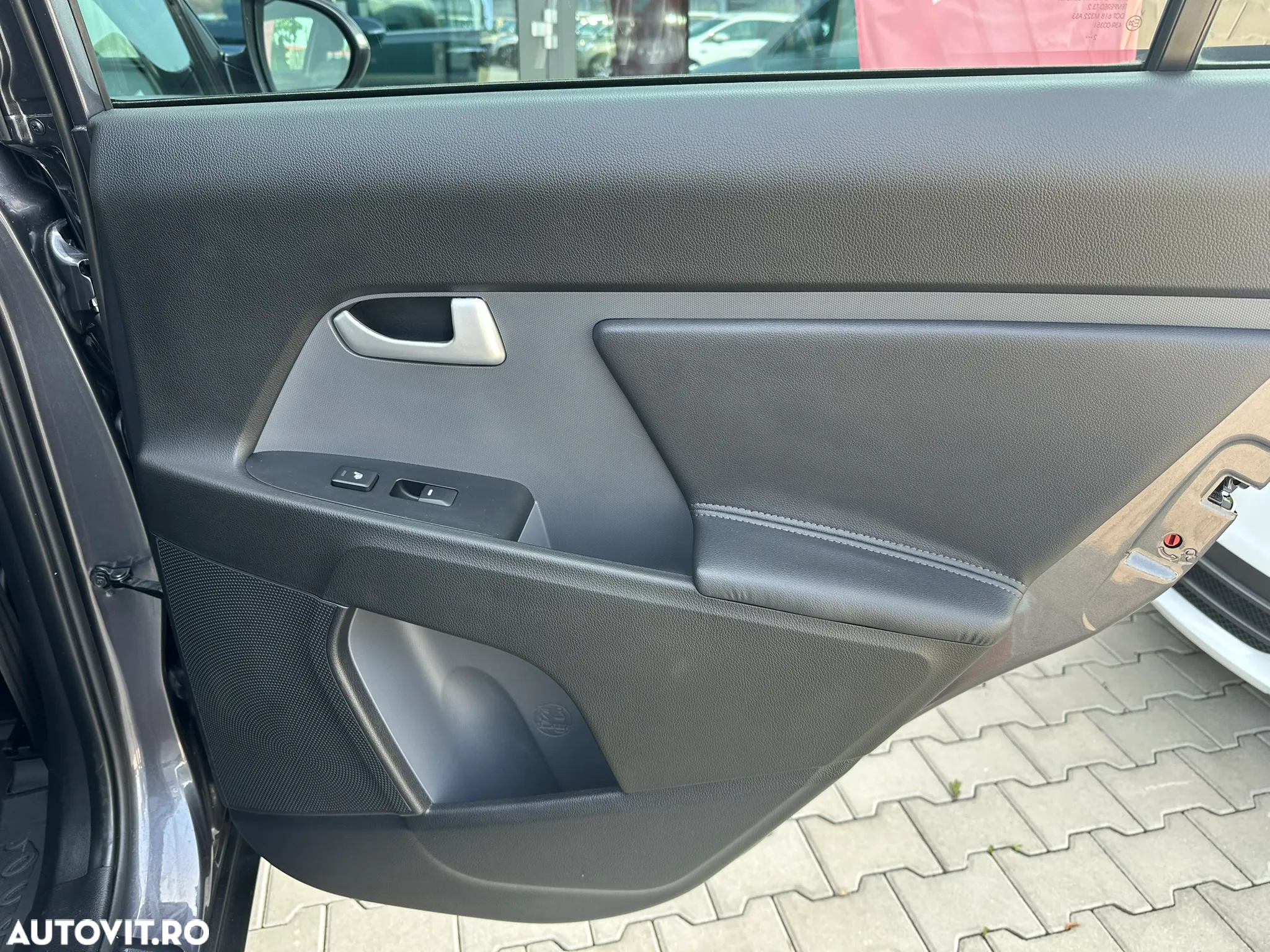 Kia Sportage 2,0 CRDI AWD Aut. Vision - 30