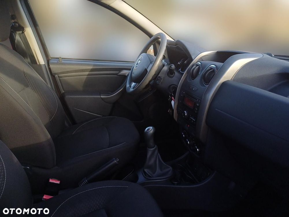 Dacia Duster 1.6 SCe S&S - 9