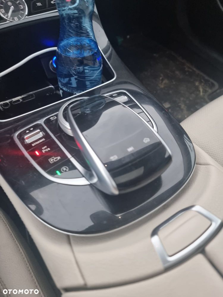 Mercedes-Benz Klasa E 220 d 4-Matic 9G-TRONIC - 9