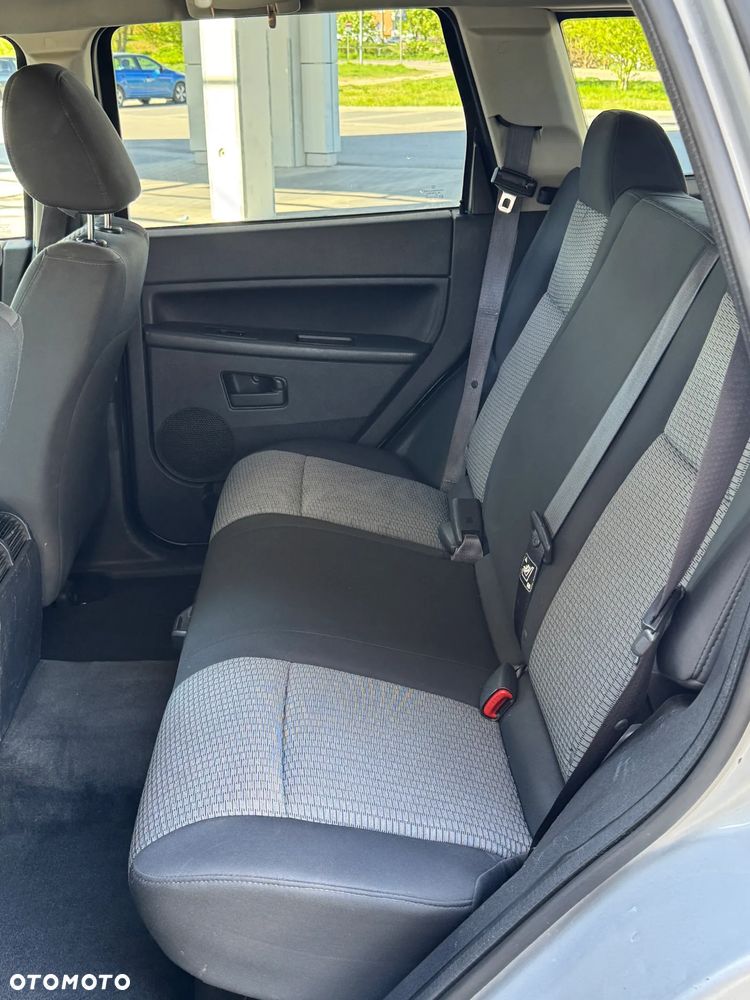 Jeep Grand Cherokee 3.7 4x4 Laredo - 20