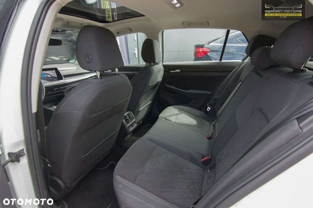 Volkswagen Golf 1.5 TSI EVO Style - 27