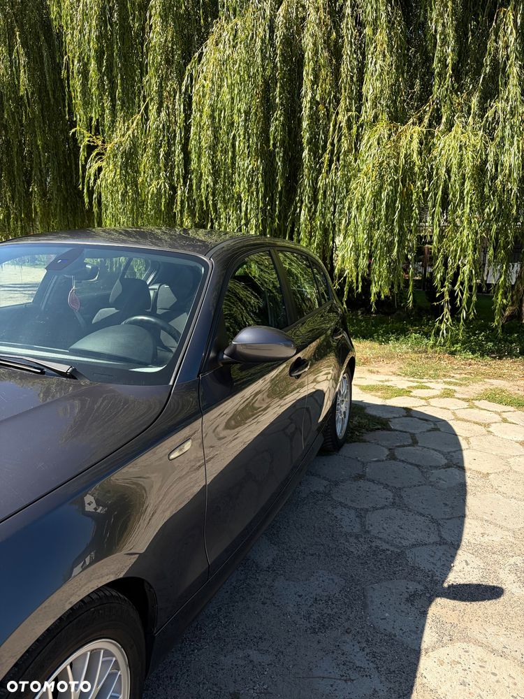 BMW Seria 1 118d - 4