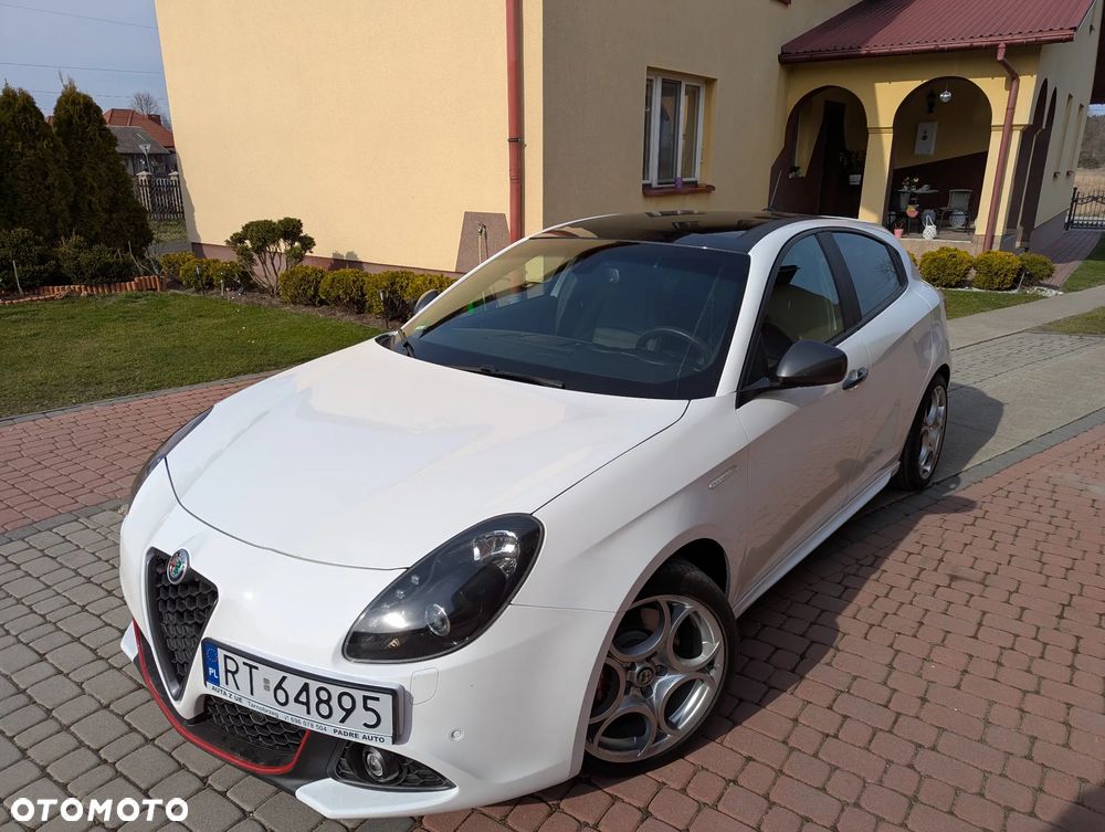 Alfa Romeo Giulietta 1.8 TBi 16V TCT Veloce - 2