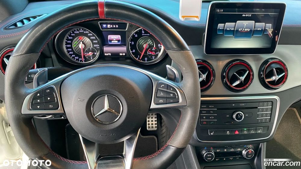 Mercedes-Benz CLA AMG 45 4Matic 7G-DCT - 8