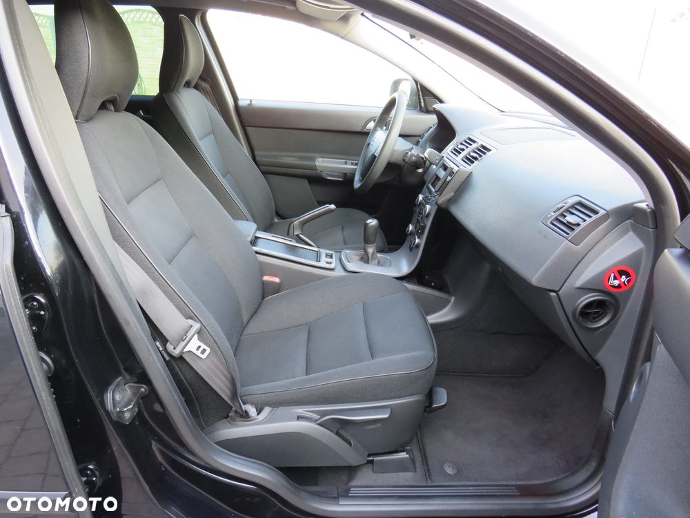 Volvo V50 1.6D DPF - 35