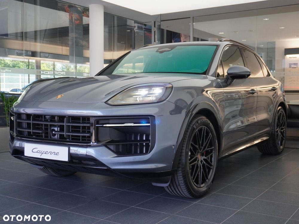 Porsche Cayenne GTS - 4