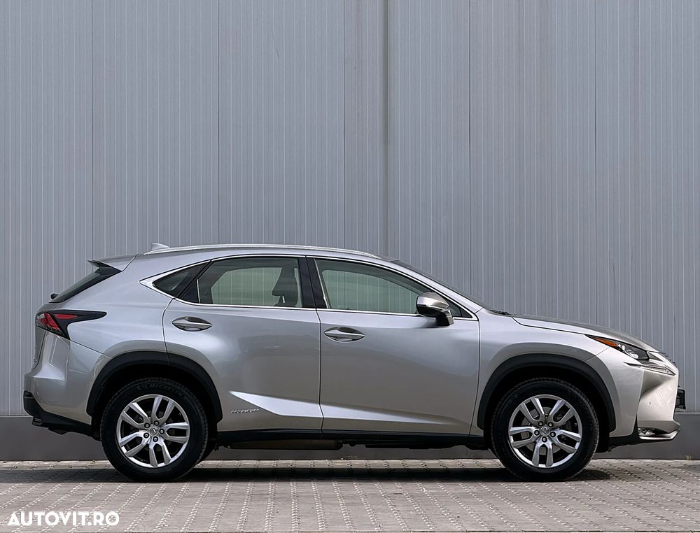 Lexus Seria NX 300h AWD Luxury - 10