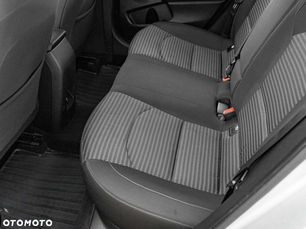 Kia Ceed 1.5 T-GDI M - 23