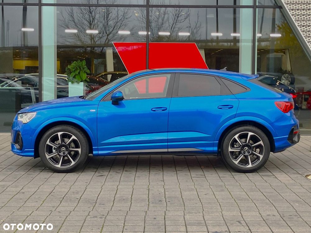 Audi Q3 Sportback - 8