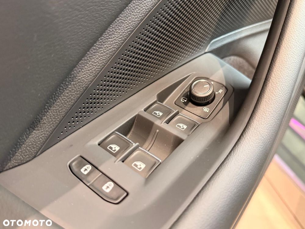 Volkswagen Passat - 12