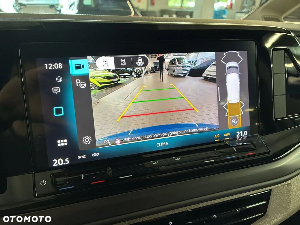 Volkswagen Multivan - 30