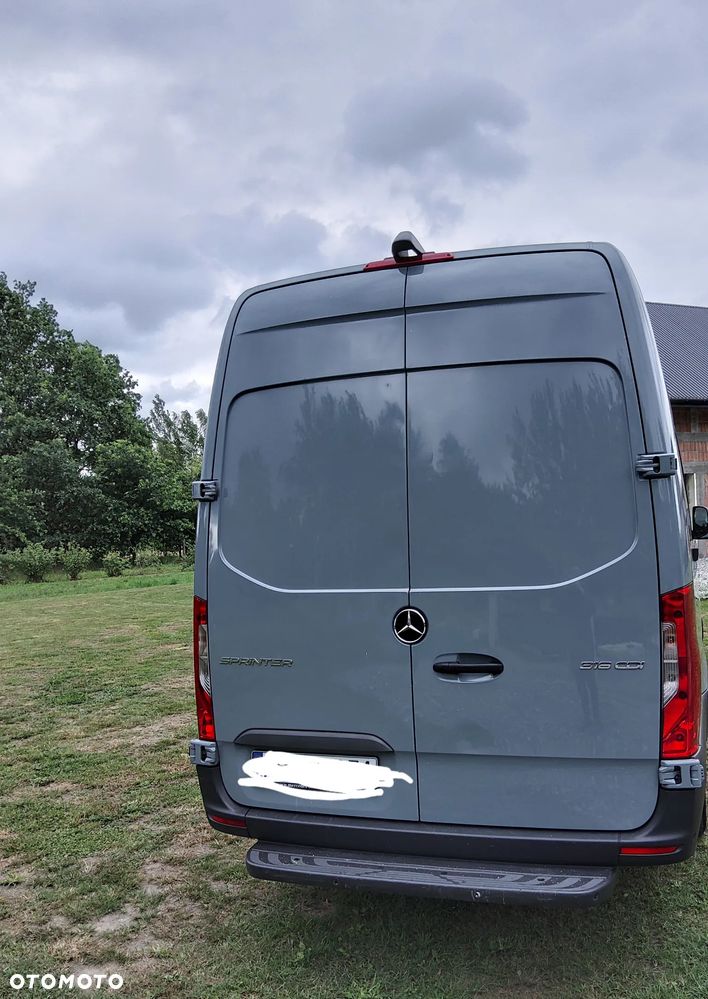 Mercedes-Benz Sprinter - 8