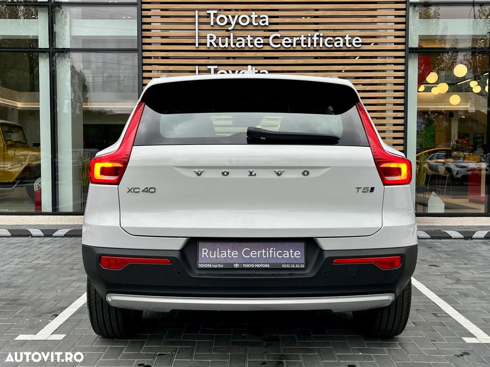 Volvo XC 40 T5 AWD Momentum - 13