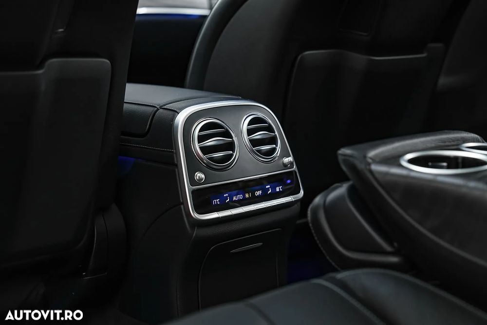 Mercedes-Benz S 560 e L 9G-TRONIC - 38