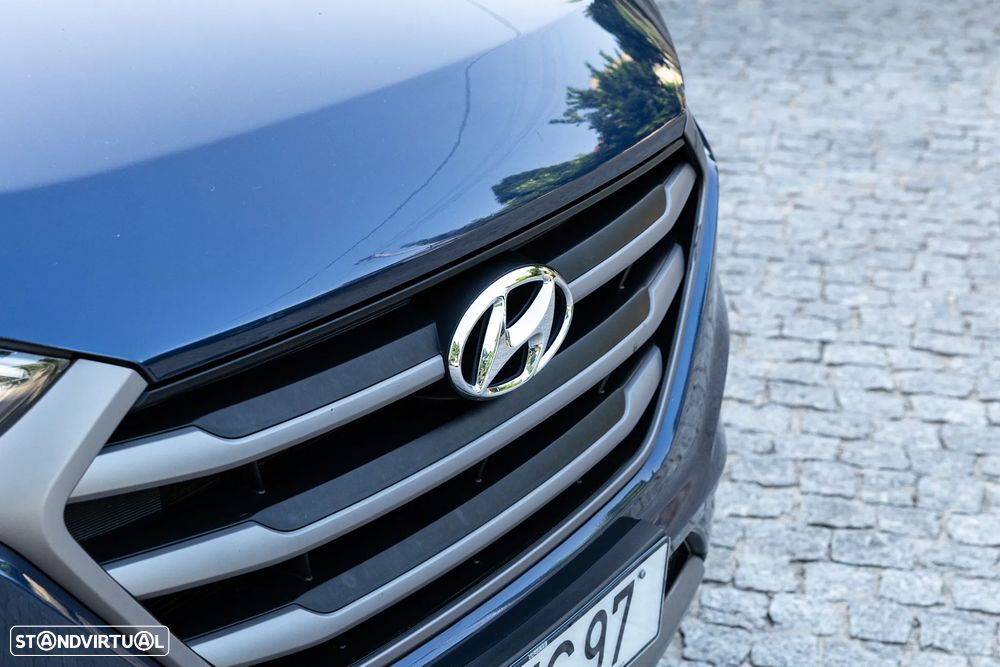 Hyundai Tucson 1.7 CRDi Executive - 6