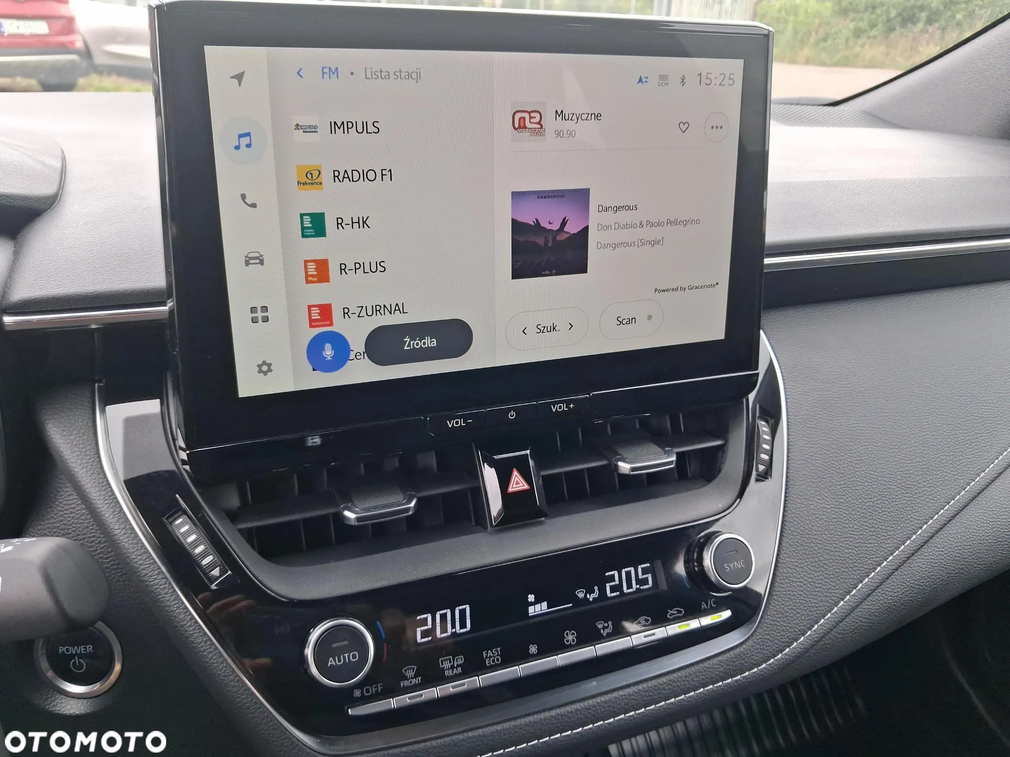 Toyota Corolla 1.8 Hybrid Comfort - 17