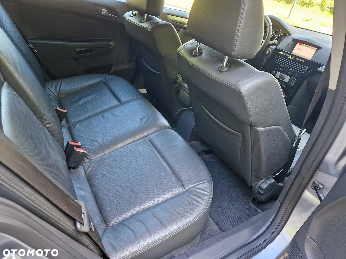 Opel Astra 1.6 Caravan Cosmo - 18