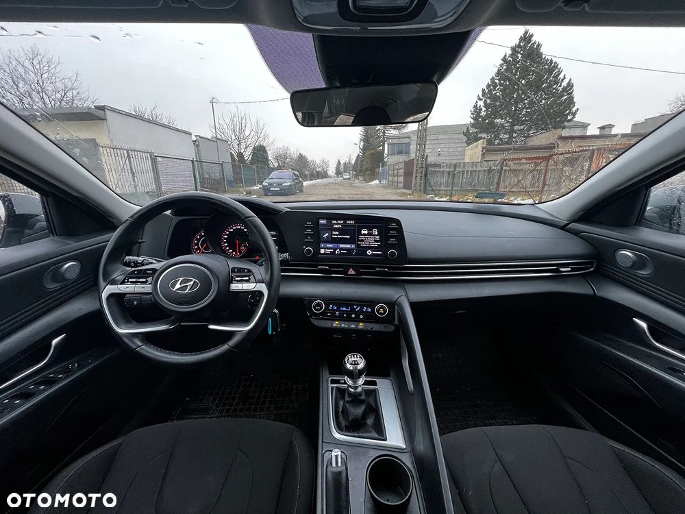 Hyundai Elantra 1.6 Smart - 6