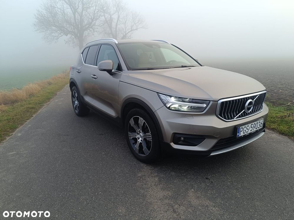 Volvo XC 40 D4 SCR AWD Inscription - 4