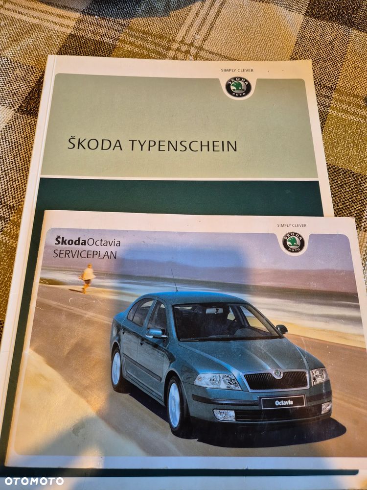 Skoda Octavia 2.0 TDI Ambiente - 12