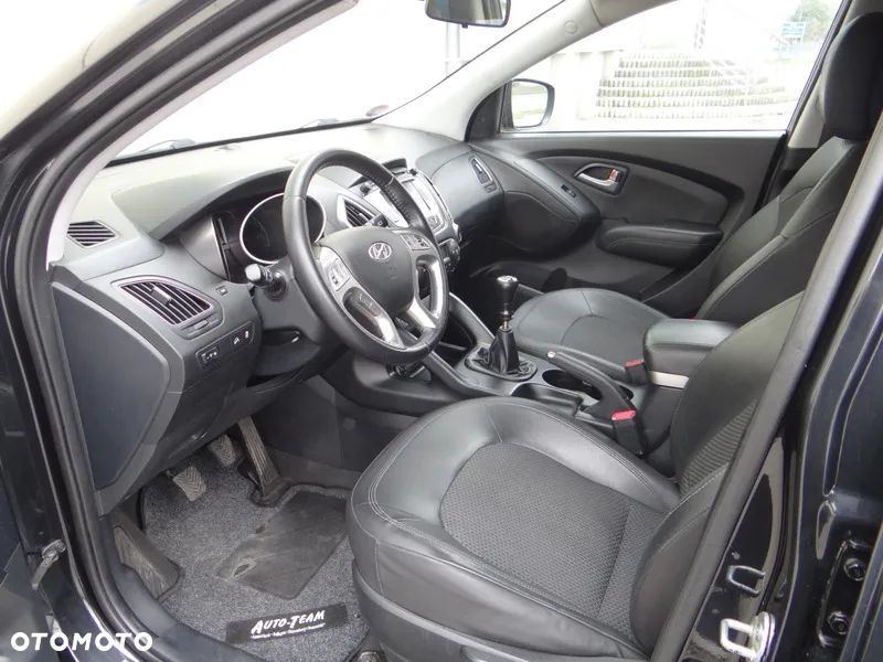 Hyundai ix35 2.0 2WD Comfort - 23