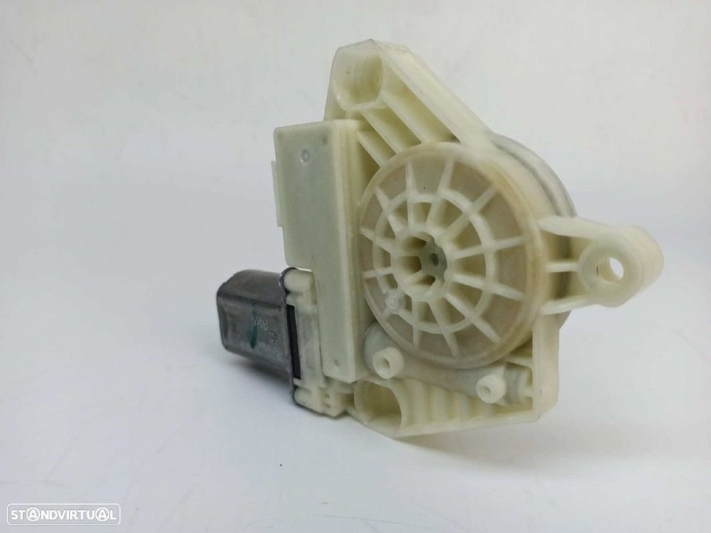 MOTOR ELEVADOR FRENTE ESQUERDO MERCEDES CLASE C (W205) LIM. C 200 CGI (205.042) - 3