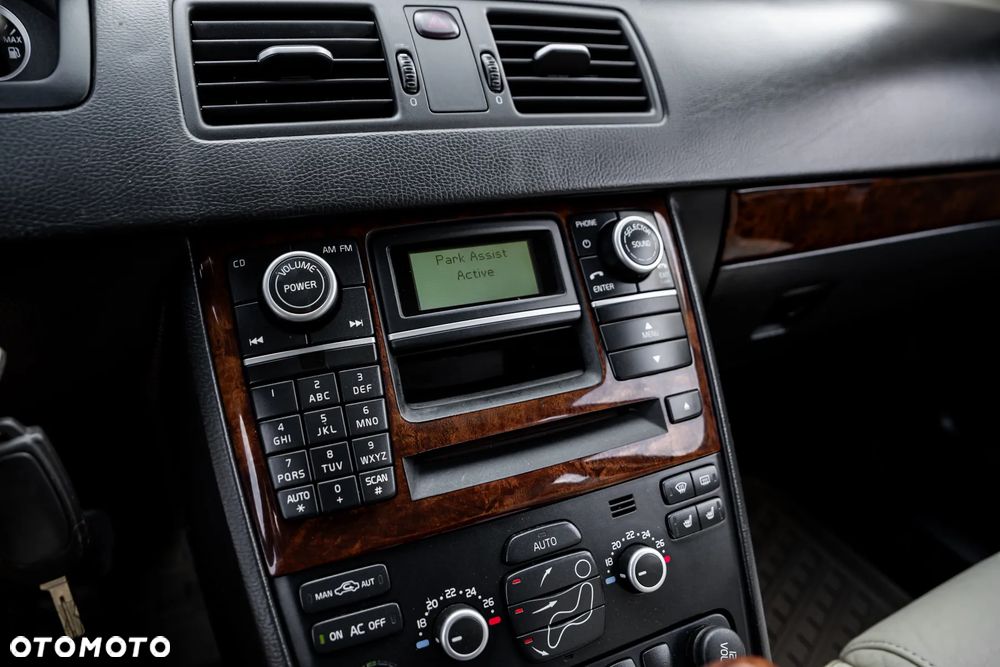 Volvo XC 90 D5 AWD Executive - 23