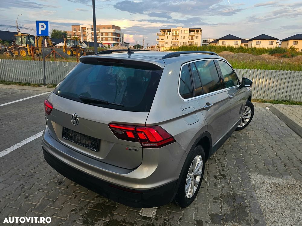 Volkswagen Tiguan 2.0 TDI 4Mot DSG Comfortline - 22