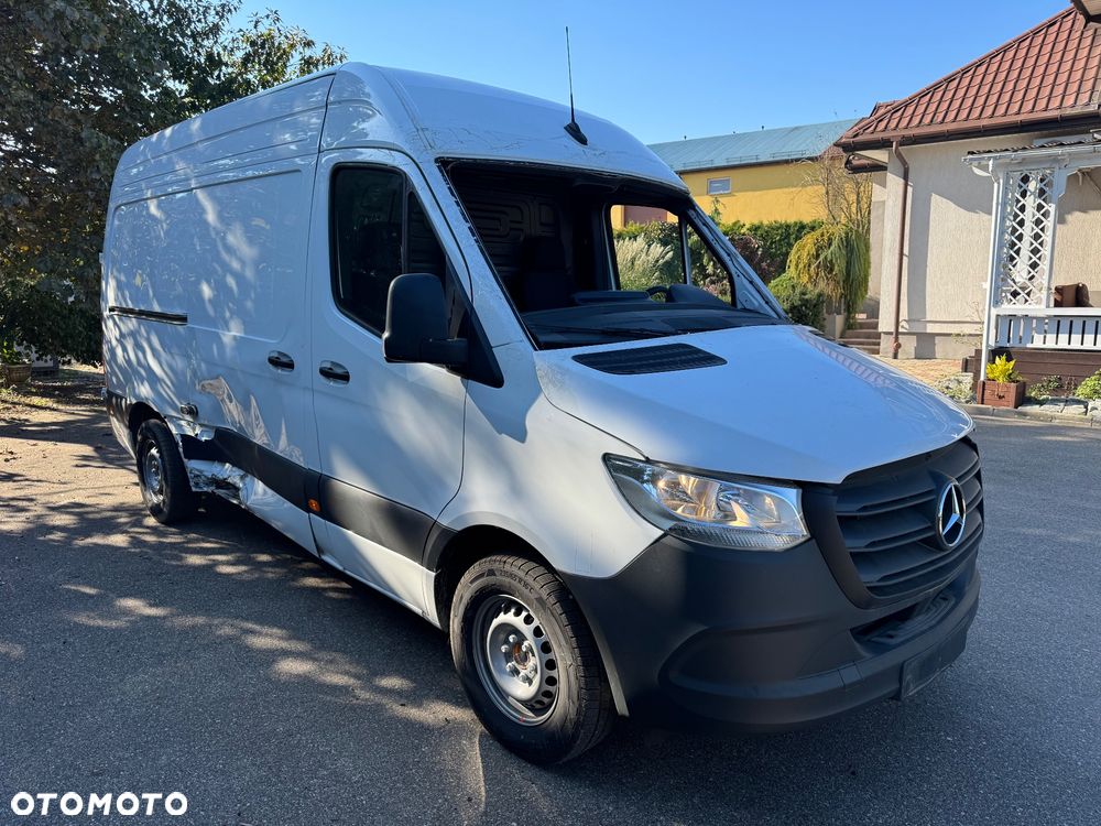 Mercedes-Benz SPRINTER - 15
