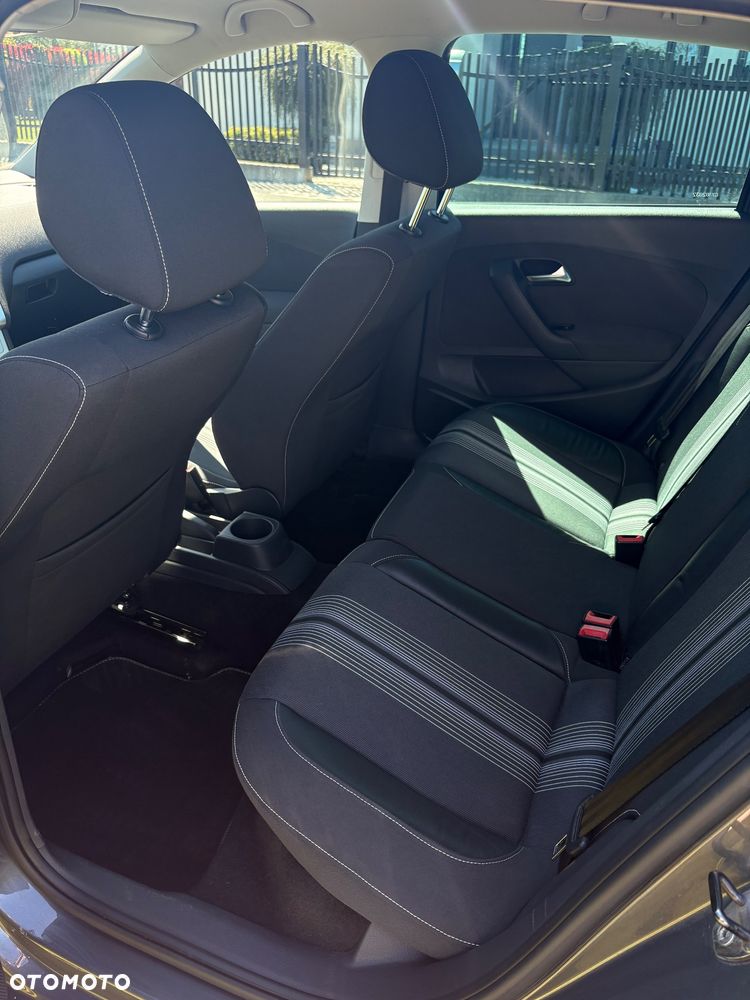 Volkswagen Polo 1.6 TDI MATCH - 10