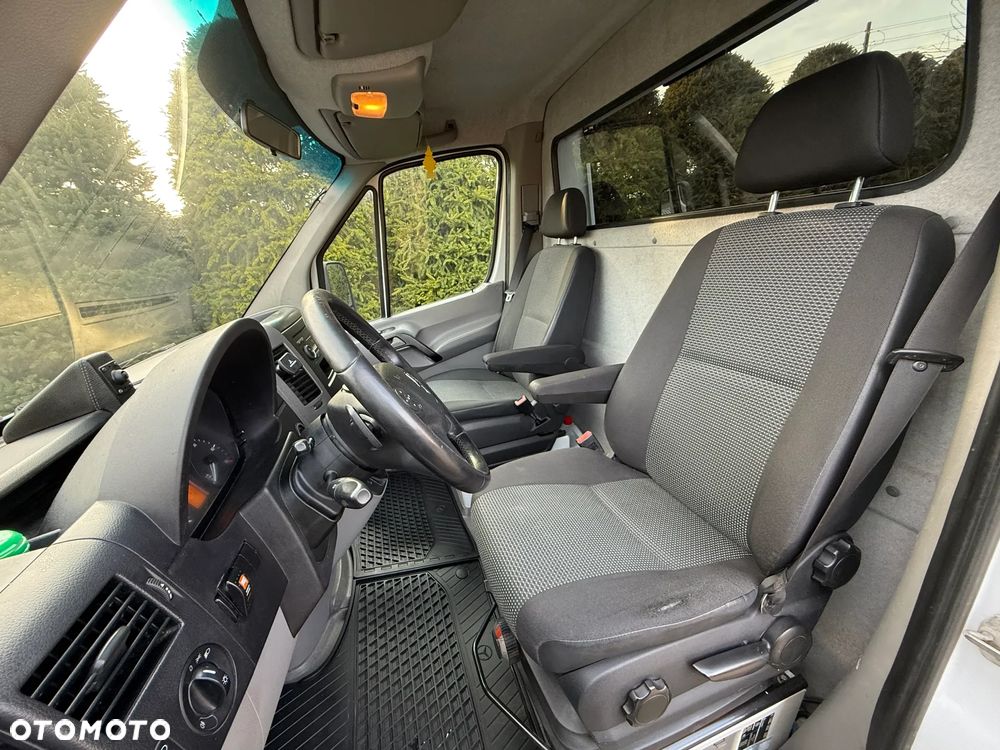 Mercedes-Benz Sprinter - 10