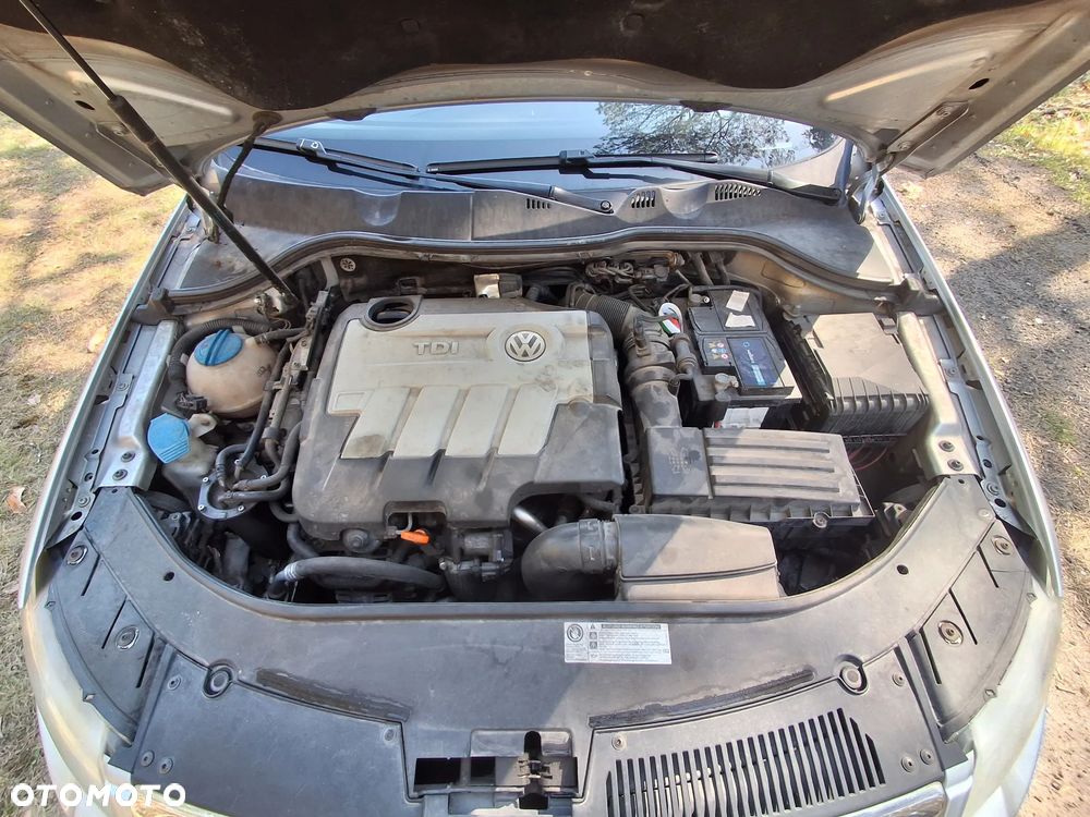 Volkswagen Passat 2.0 TDI 4Motion Comfortline - 13