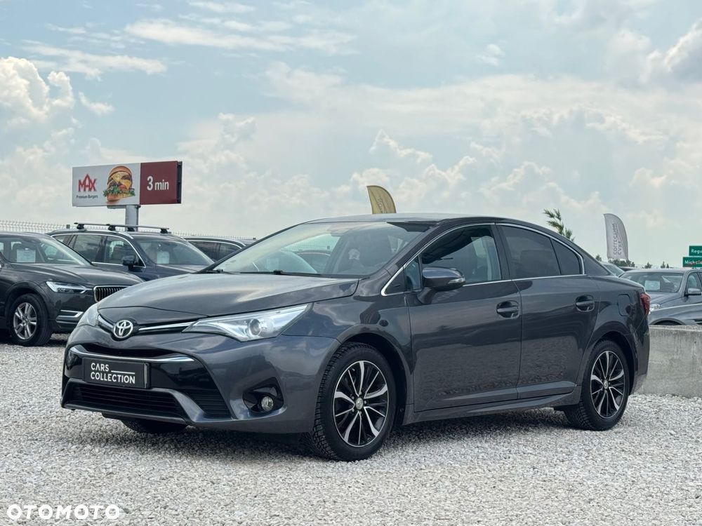Toyota Avensis 1.8 Premium MS - 9
