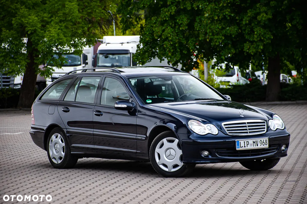 Mercedes-Benz Klasa C 180 T Kompressor Avantgarde - 24