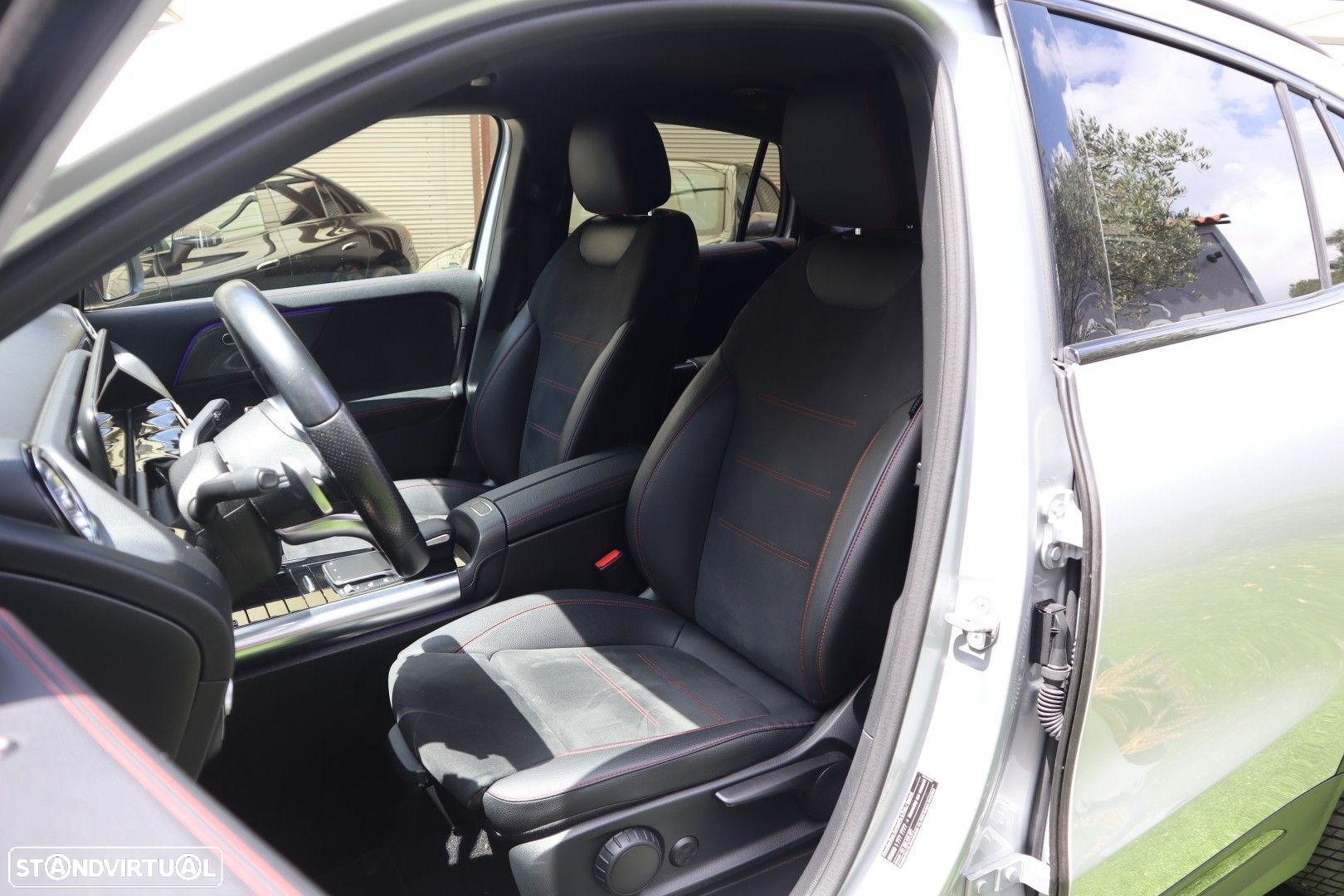 Mercedes-Benz GLA 250 e AMG Line - 41