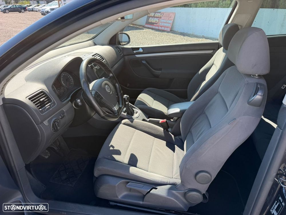 VW Golf 1.9 TDi BlueM. Confortline - 6