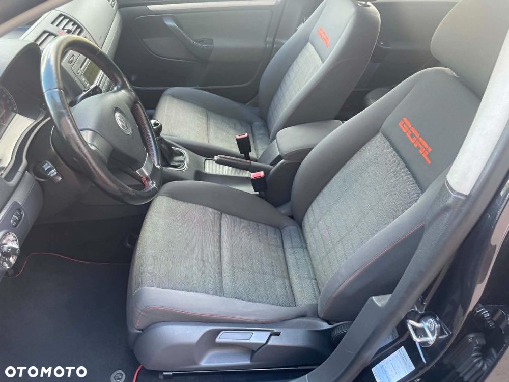 Volkswagen Golf - 14