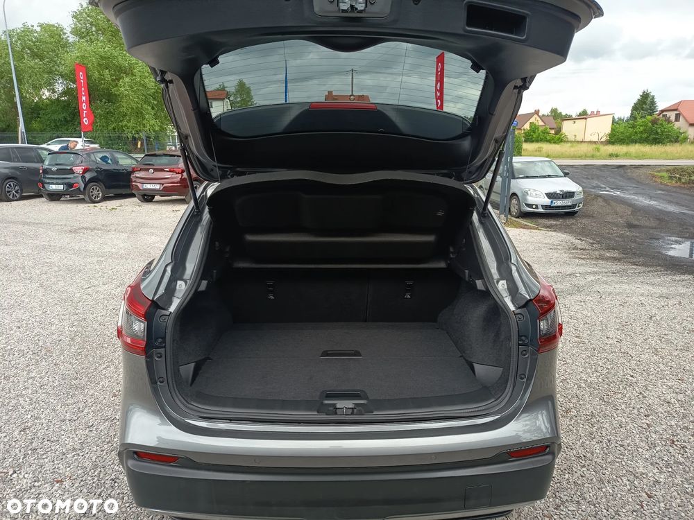 Nissan Qashqai 1.3 DIG-T DCT SHIRO - 38