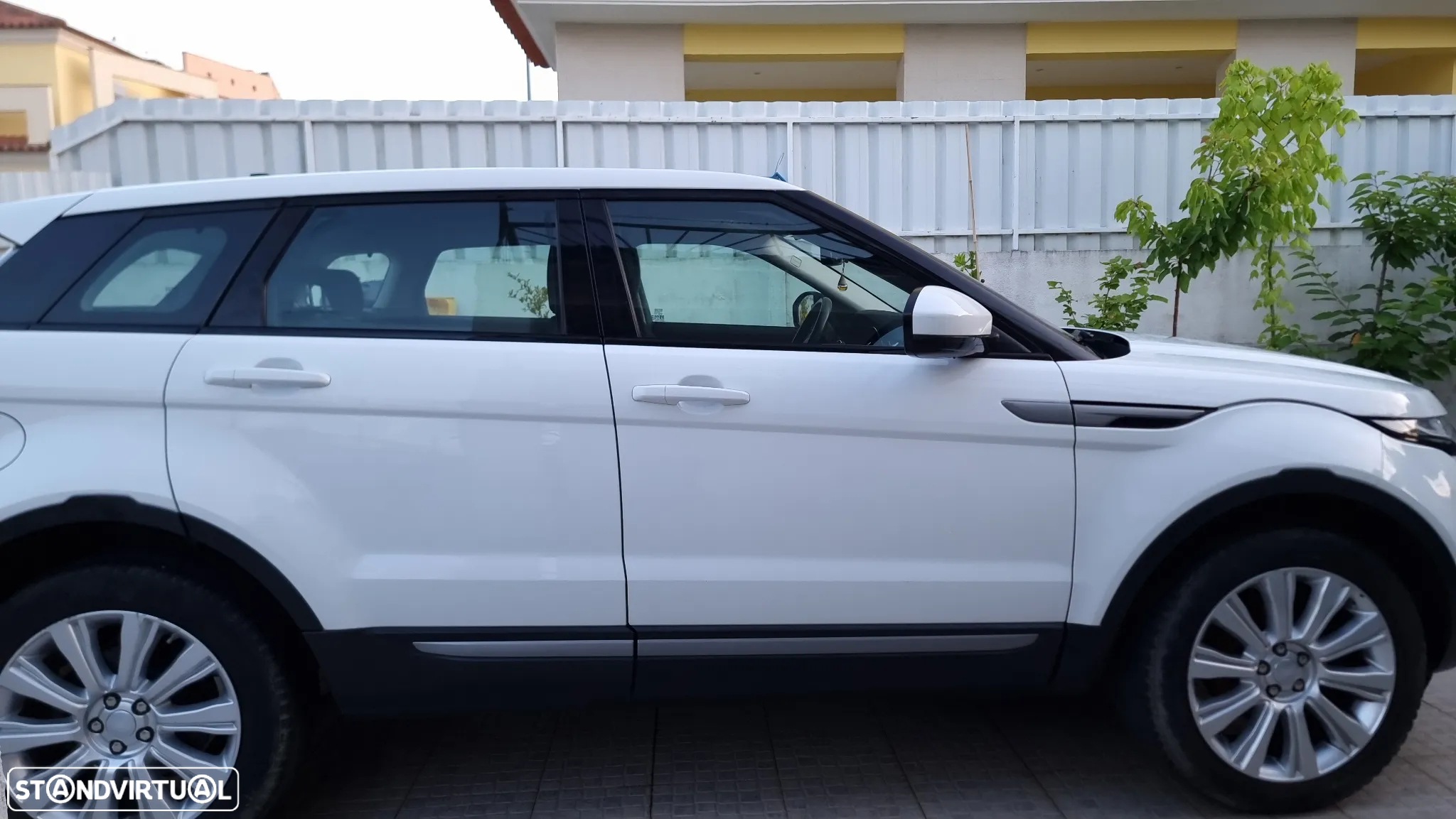 Land Rover Range Rover Evoque 2.0 TD4 Pure - 37