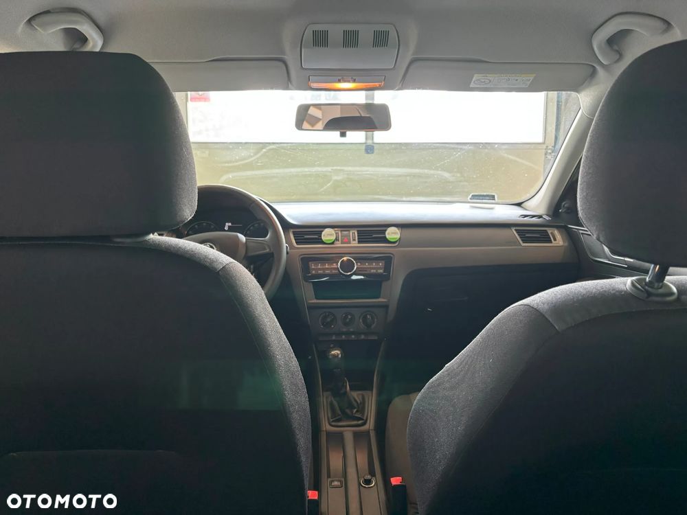 Skoda RAPID 1.2 TSI Active - 13