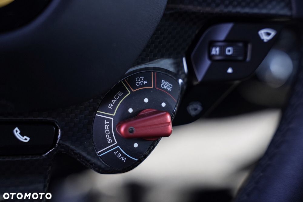 Ferrari 812 Superfast - 29
