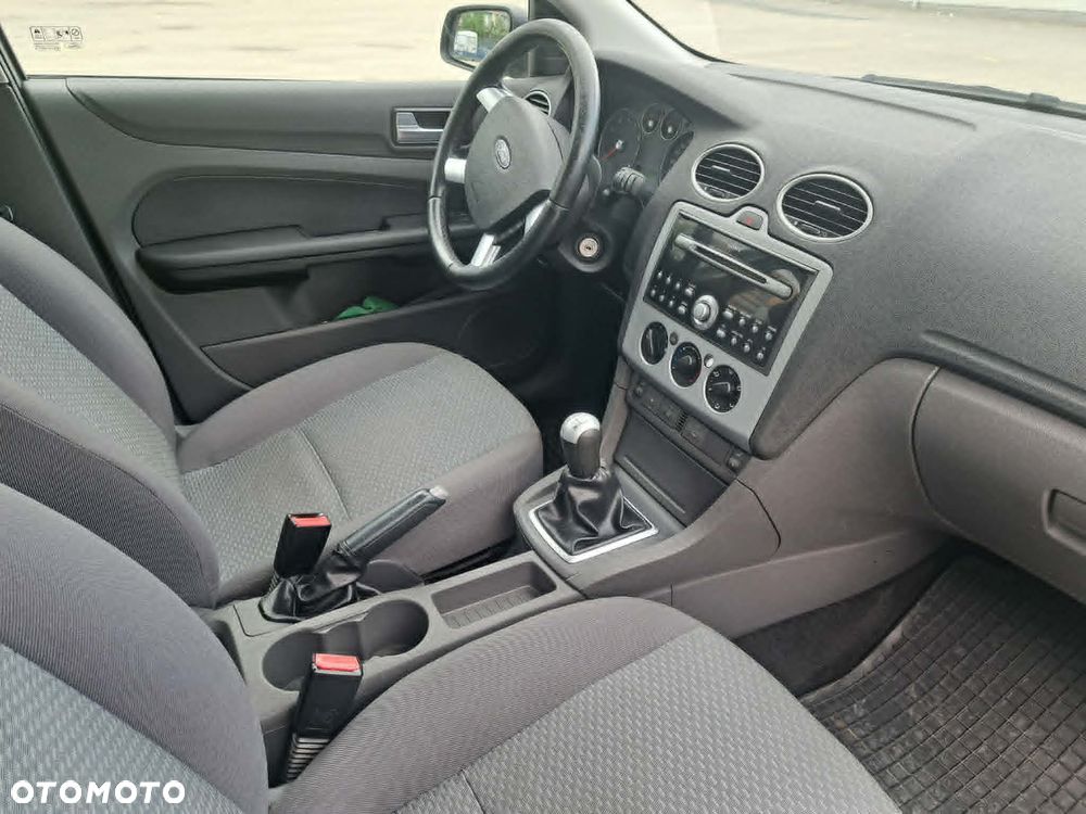 Ford Focus - 12