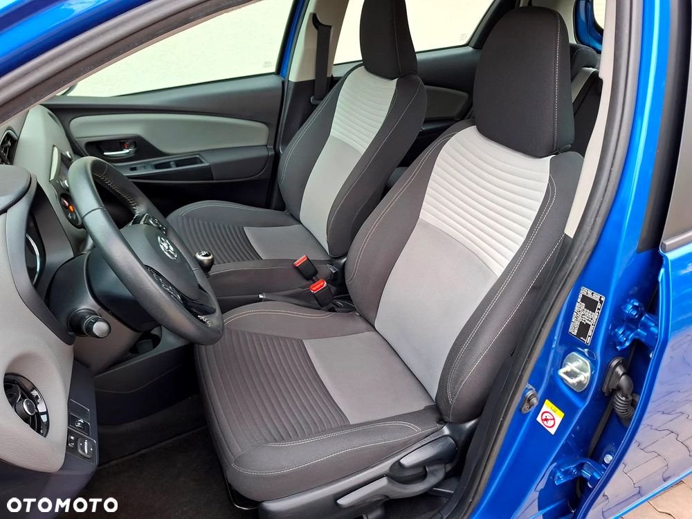 Toyota Yaris 1.5 Premium - 23
