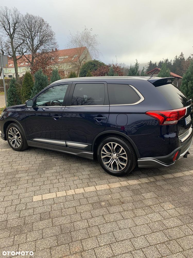 Mitsubishi Outlander 2.0 Instyle Navi CVT - 4