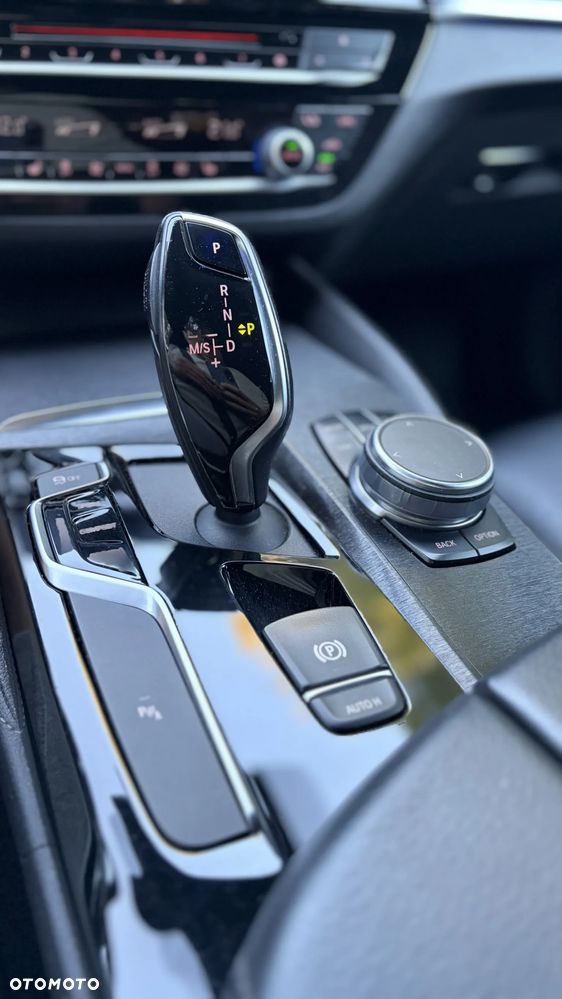 BMW Seria 5 525d M Sport sport - 10