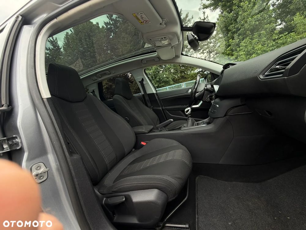 Peugeot 308 BlueHDi 120 Stop & Start Allure - 23