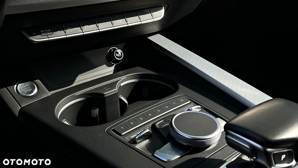 Audi A4 Avant 2.0 TDI S tronic sport - 16