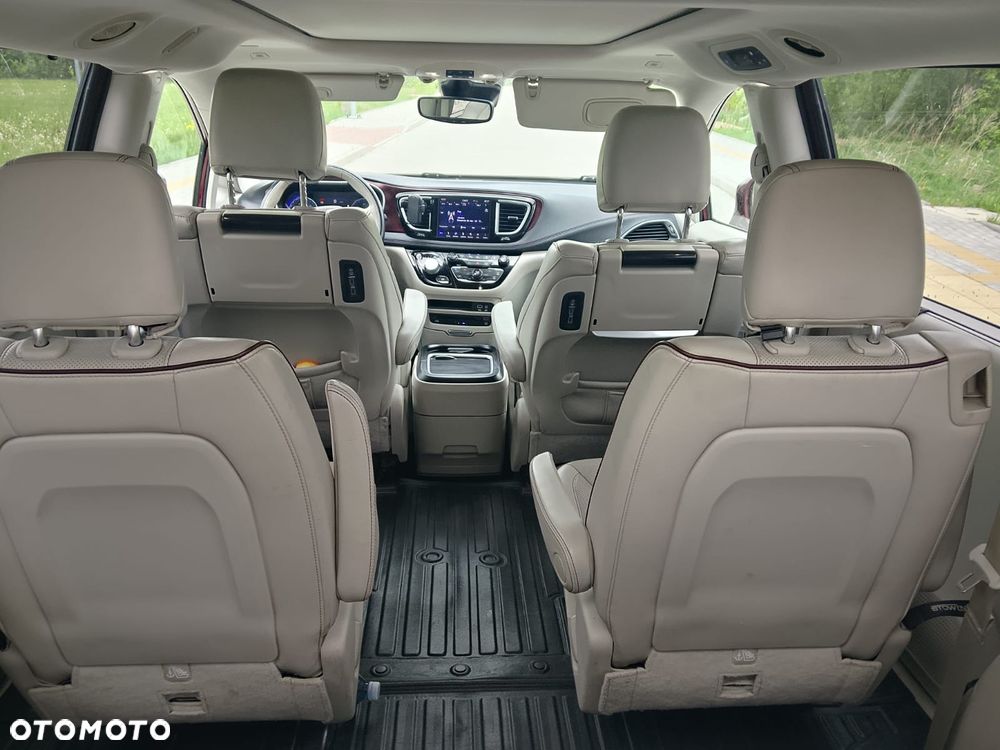 Chrysler Pacifica - 9
