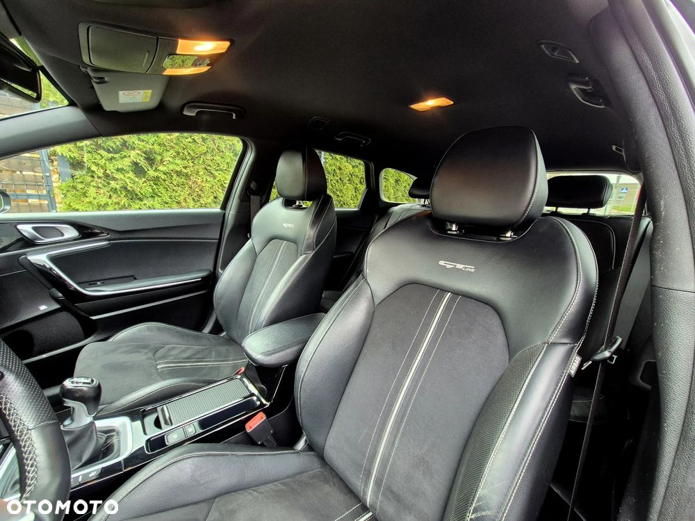 Kia Ceed 1.4 T-GDI OPF GT Line - 23